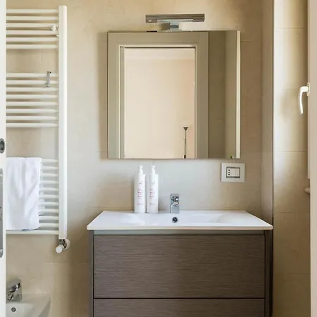 Casa Torre Di Specchio 2 Con Piscina דירה
