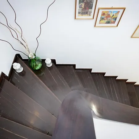 Casa Torre Di Specchio 2 Con Piscina 아파트