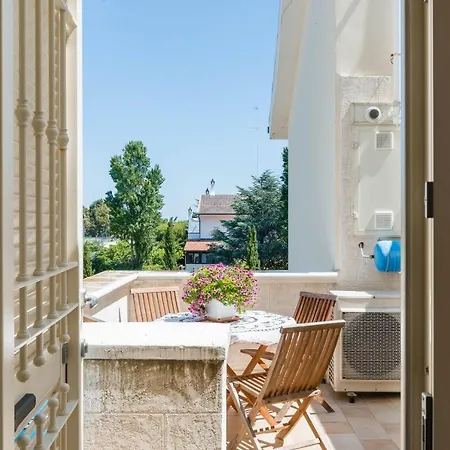 Casa Torre Di Specchio 2 Con Piscina Μπάρι
