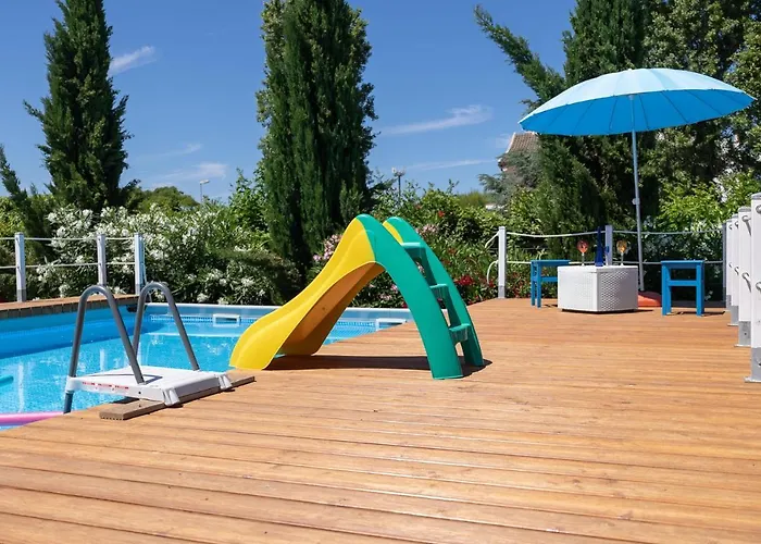 Casa Torre Di Specchio 2 Con Piscina * Bari